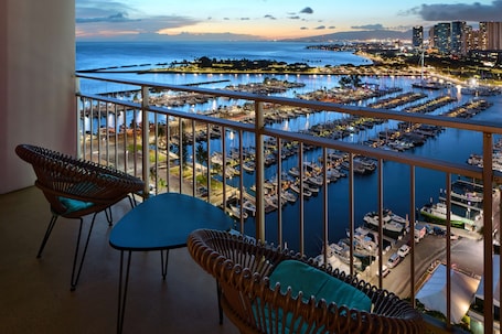 Ilikai Hotel & Luxury Suites